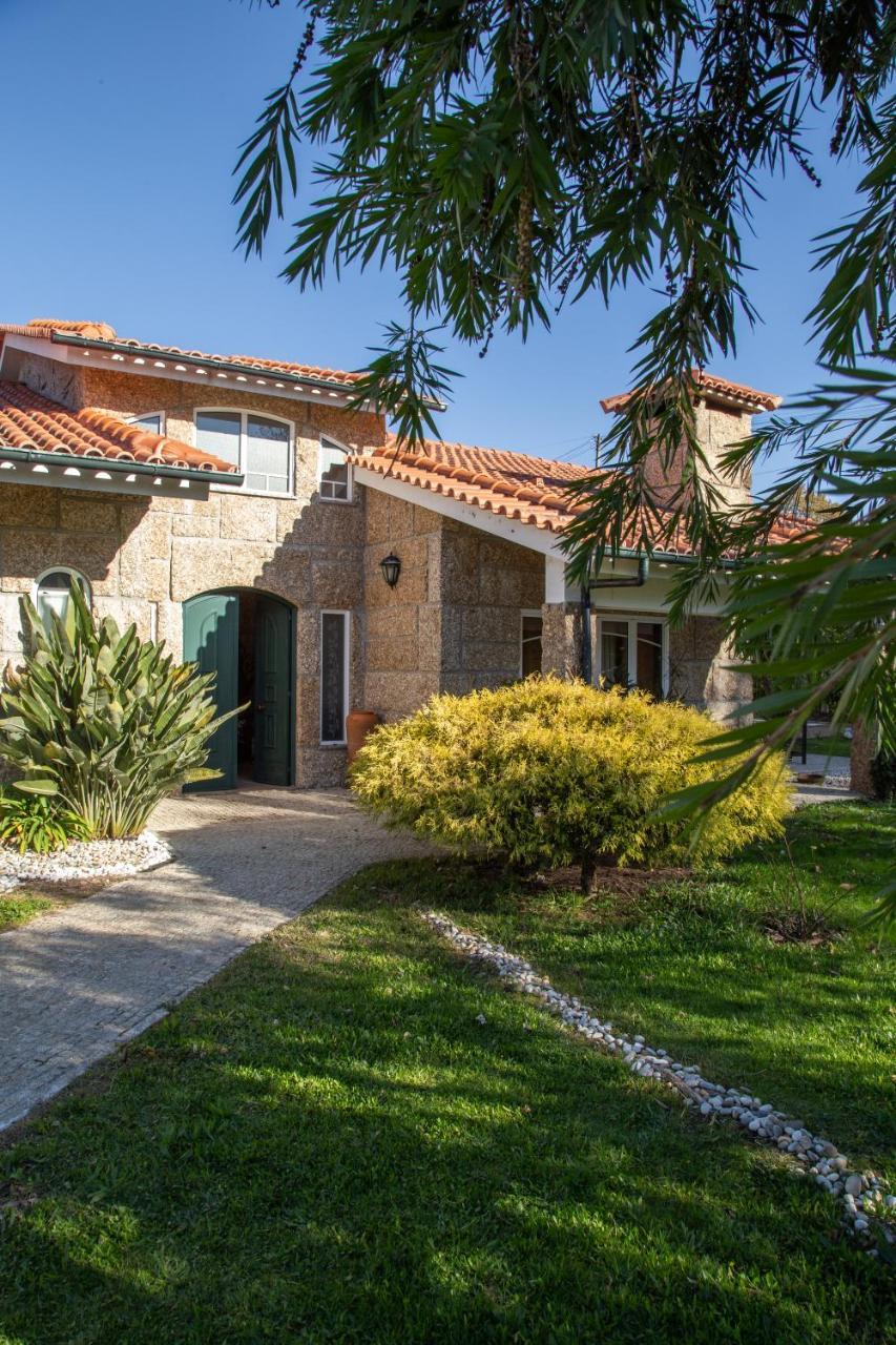 The Oak'S Wolf-Country House Fafe Exterior foto